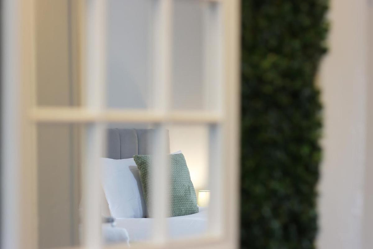 Yasmin's 2 Bed - Great For Workers And Groups With Free Parking - Hosted By Host Save Apartment *